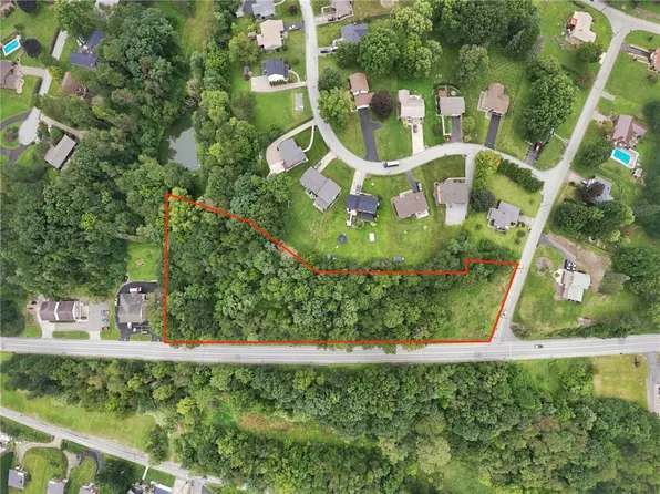 102 Welty Rd, New Kensington, PA 15068