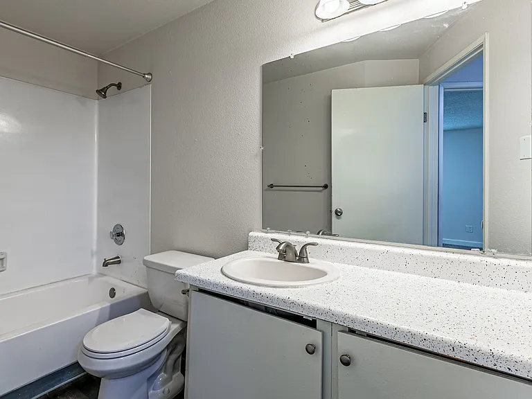 Valley Vista — Photo 16
