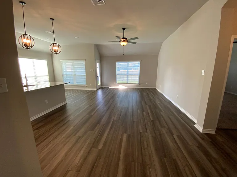 5208 Leaning Tree Dr — Photo 15