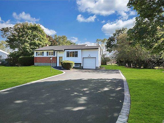 2nd image of 19 Penfield Dr