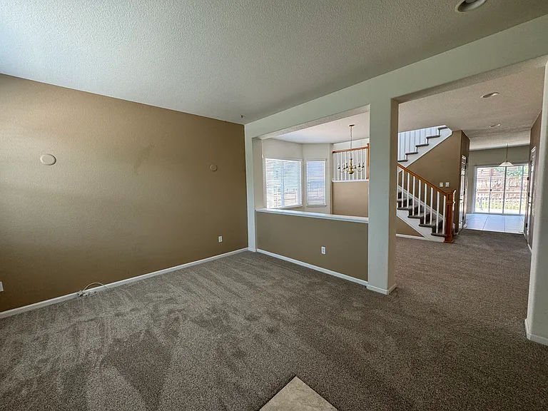 10962 Timber Ridge Ln — Photo 2