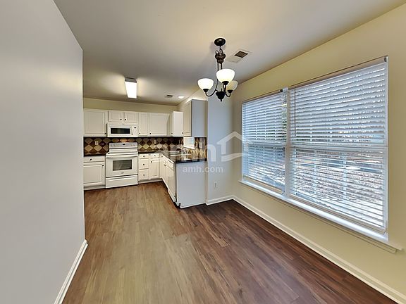 4th image of 7622 Berrywood Cir