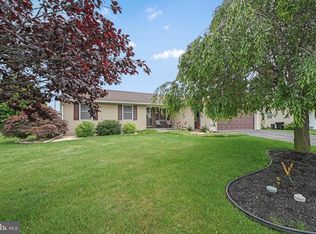 63 Edgemont Ln #L-0529, Newmanstown, PA 17073
