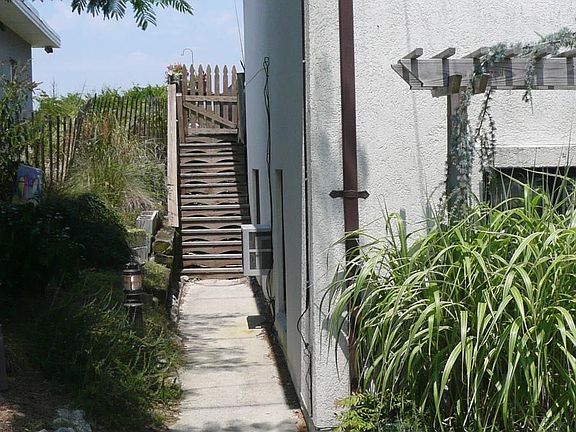 2nd image of 5070 Lauderdale Ave