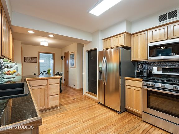 5th image of 4950 Fitch Ave