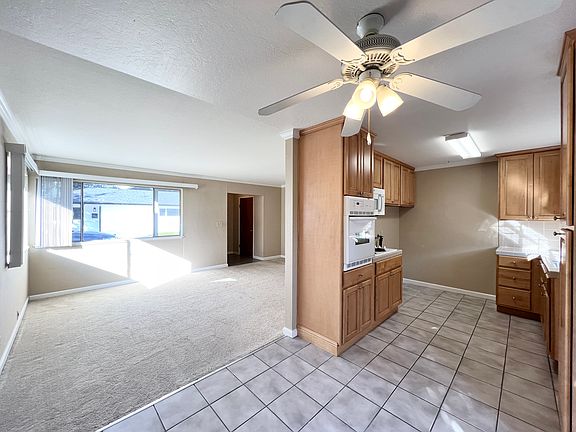 4th image of 3441 Payne Ave