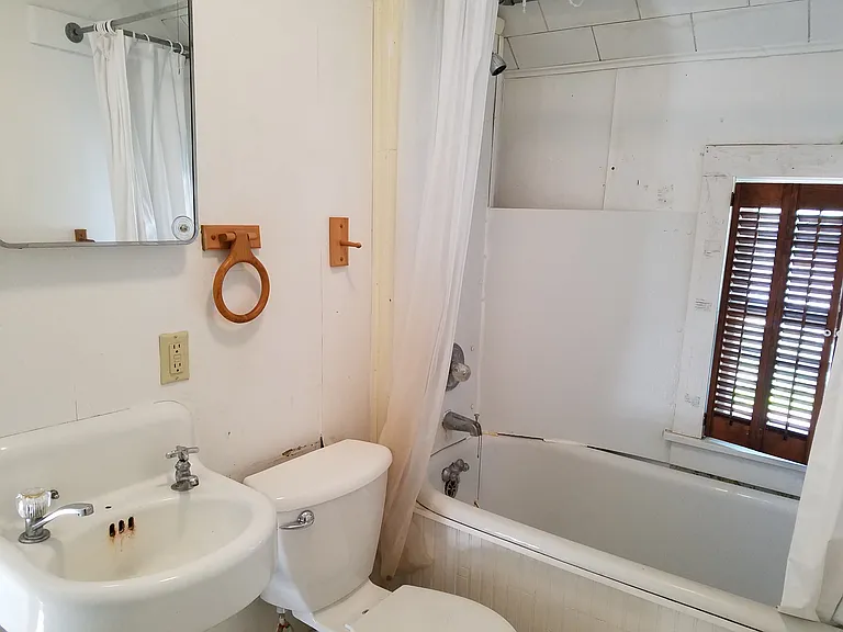 622 W 18th St — Photo 22