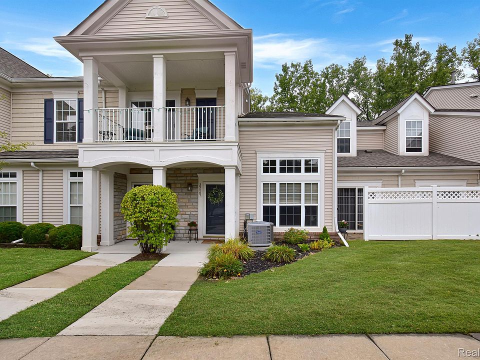 1st image of 25707 Maritime Cir N