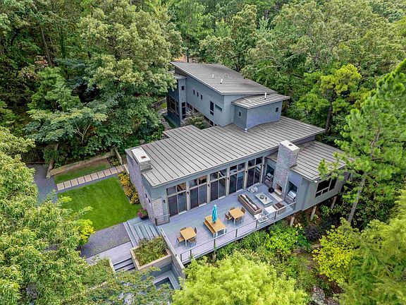 3rd image of 45 Lakeview Dr