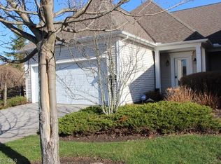 16855 Knolls Way, Chagrin Falls, OH 44023