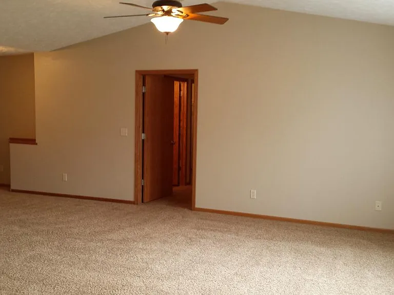 1411 W Stolley Park Rd #B — Photo 4