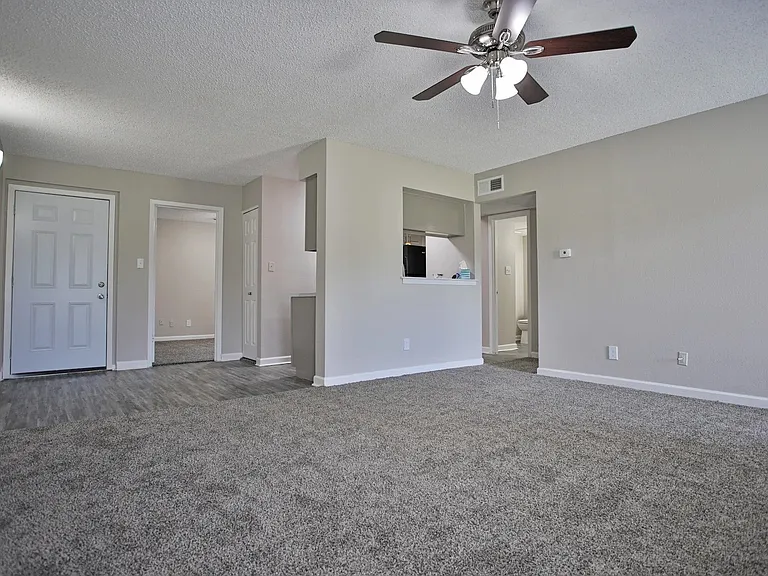 Parks on Taylor Apartment Homes — Photo 20