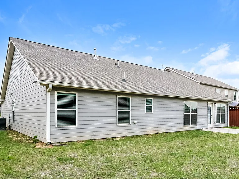 74 Heartland Cir — Photo 16