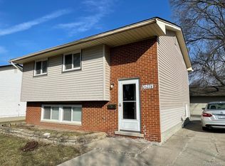 26228 Penn St, Inkster, MI 48141
