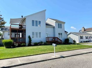 1006 E Shore Dr, Brigantine, NJ 08203