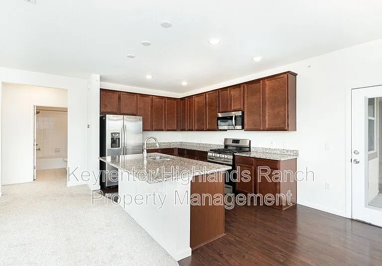 4777 Copeland Cir #201 — Photo 2