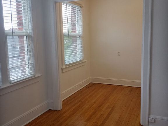 2nd image of 904 NW 21st Ave APT 203