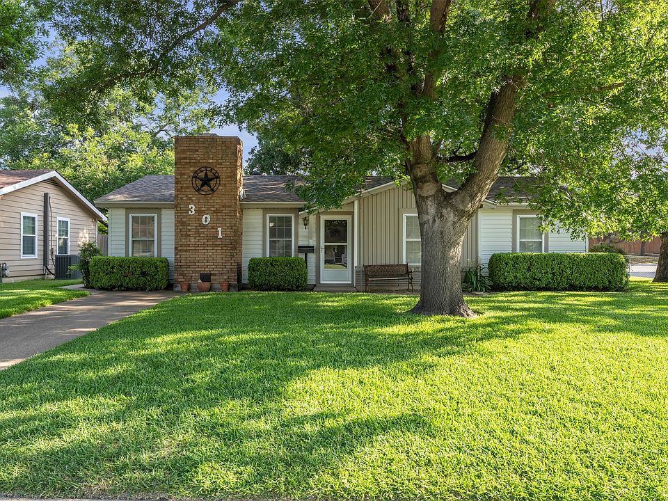 1st image of 301 Dee Ln