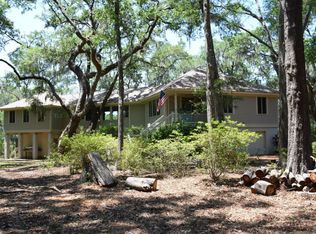 36 E River Dr, Beaufort, SC 29907