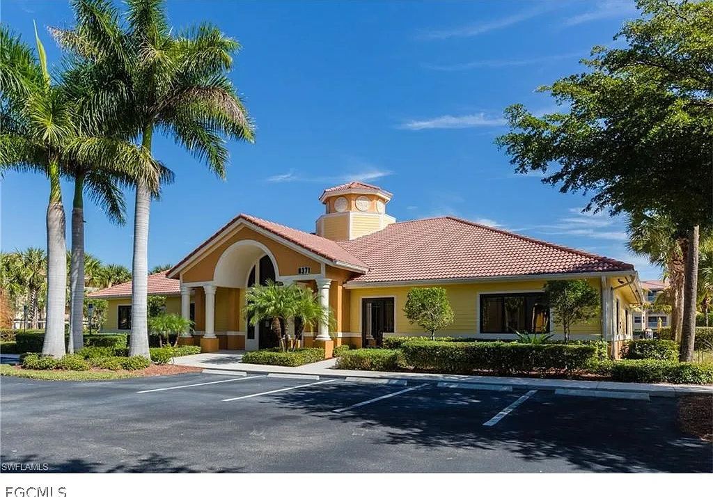 2 bed, 2.0 bath, 1155 sqft, $1,800 — Photo 3