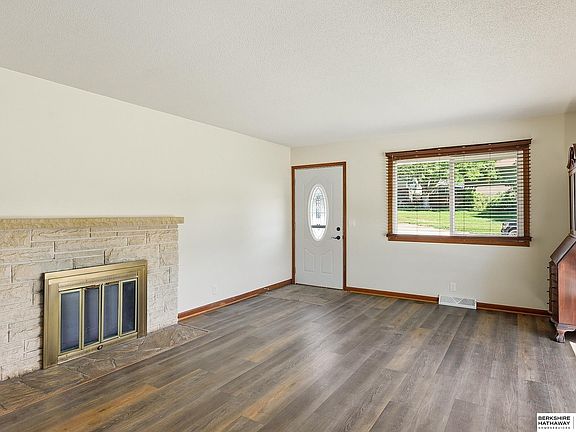 4th image of 12525 Shirley St