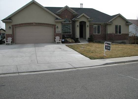 1st image of 195 W 1435 S