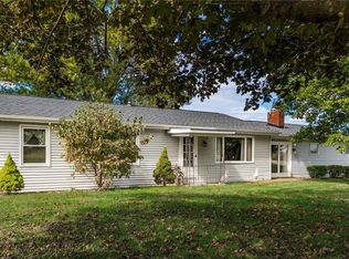 2945 Shaw Rd, Zanesville, OH 43701