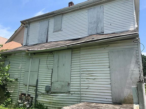 2nd image of 253-255 W Park Ave