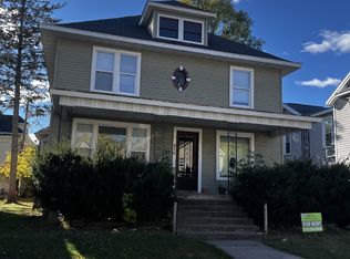 914 S Barstow St, Eau Claire, WI 54701
