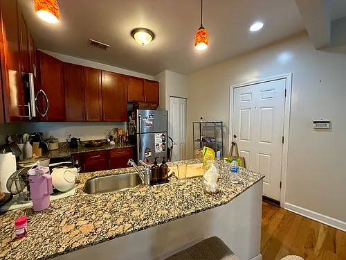 7225 N Rogers Ave #3 Photo 1