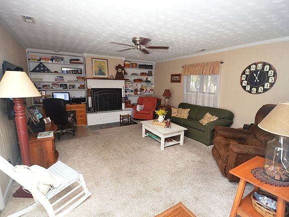 4th image of 1903 Washington Dr