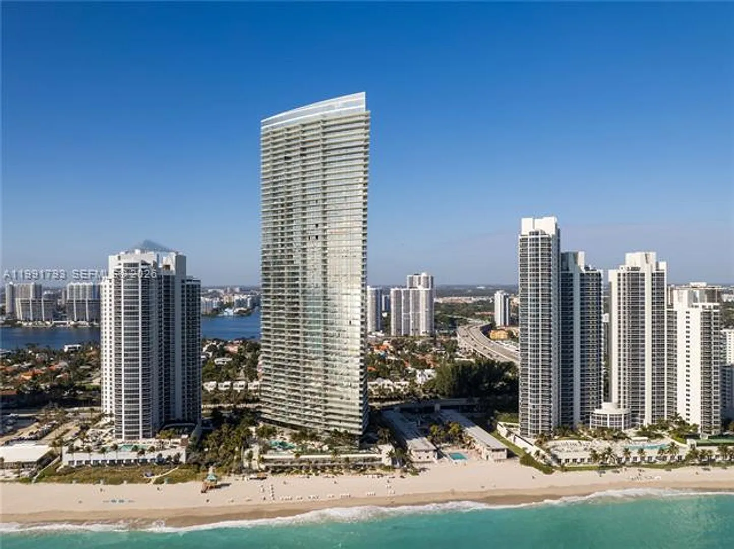 18975 Collins Ave cu-905, Sunny Isles Beach, FL 33160 — Photo 3