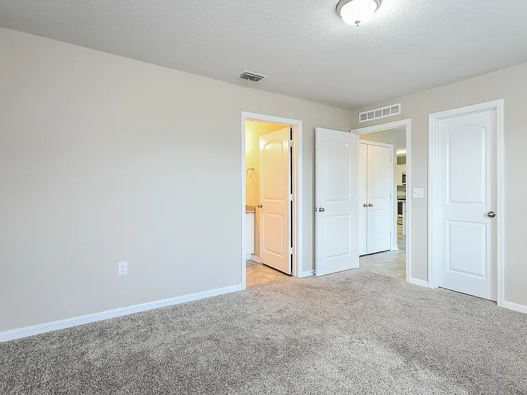 1162 Hudson Harbor Ln — Photo 8