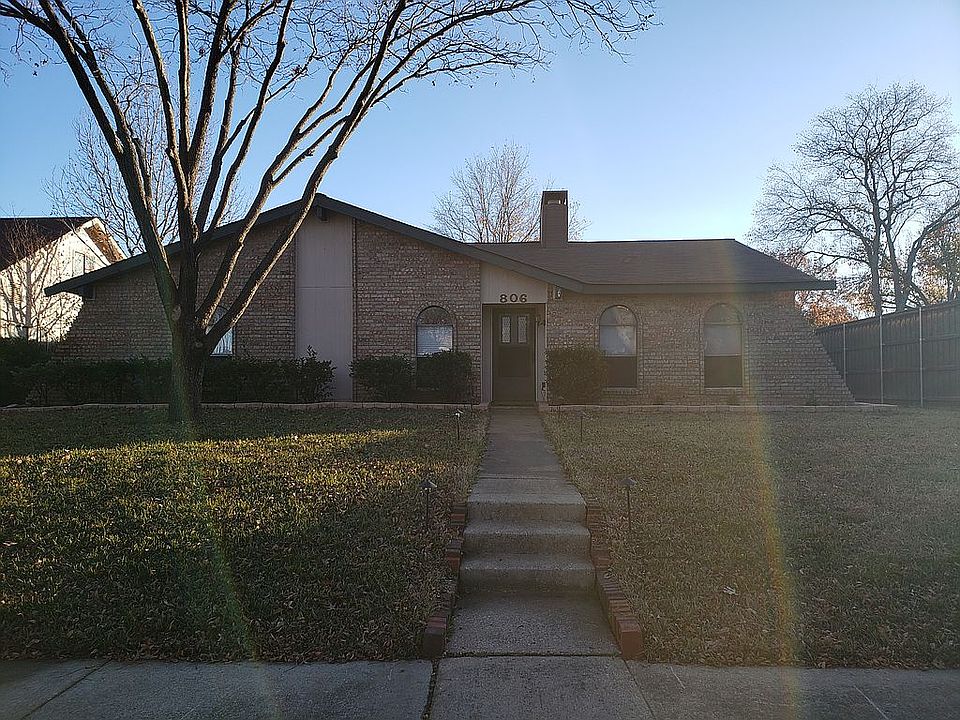 1st image of 806 Meadowlark Dr