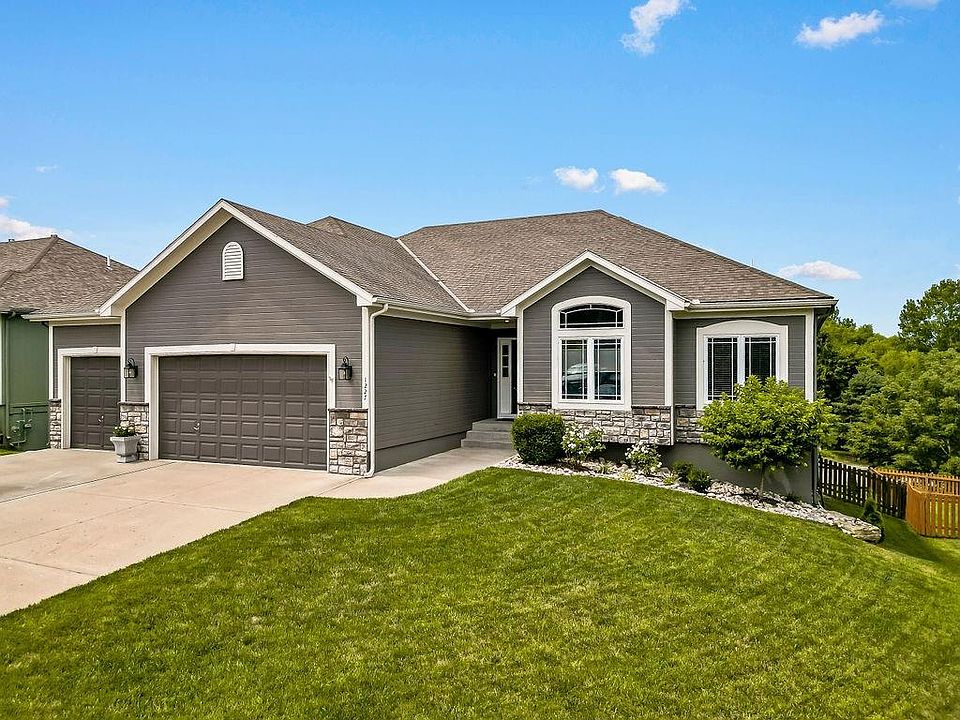 1227 Wiltshire Blvd, Raymore, MO 64083 | Zillow