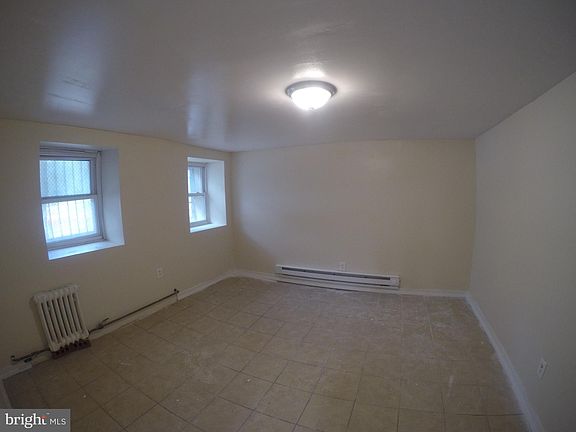 5th image of 1626 Lindley Ave APT 4