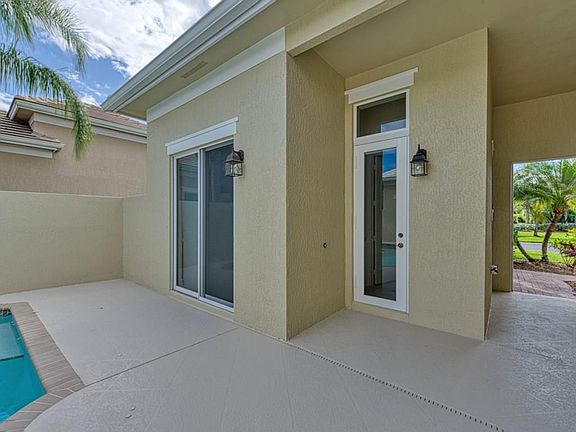 4th image of 1025 Riverwind Cir