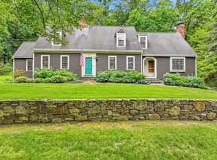 2 Stowe Rd, Southborough, MA 01772