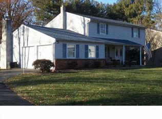 717 Autumn Dr, Feasterville Trevose, PA 19053
