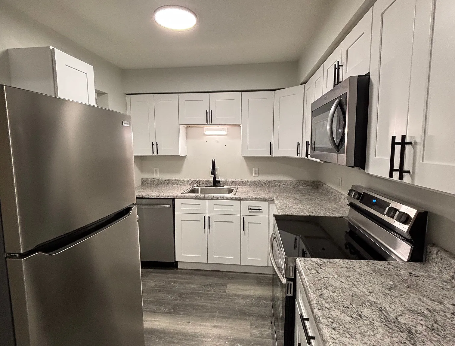2709 Center St — Photo 3