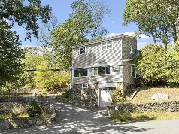 150 Windsor Ave, Swampscott, MA 01907