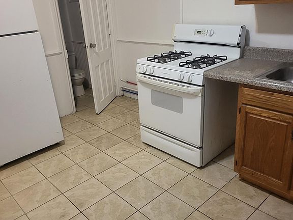 4th image of 356 1st St APT 3