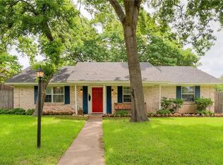 9740 Queenswood Ln, Dallas, TX 75238