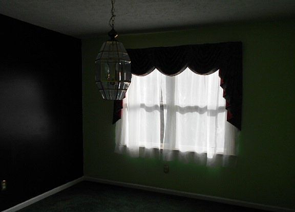 4th image of 249 Robinwood Pl
