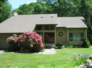 52 Deerwood Dr, Bethlehem, CT 06751