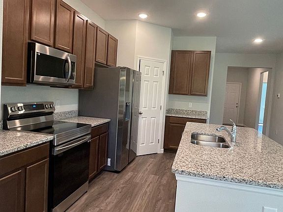 5th image of 30502 Pintail Dr