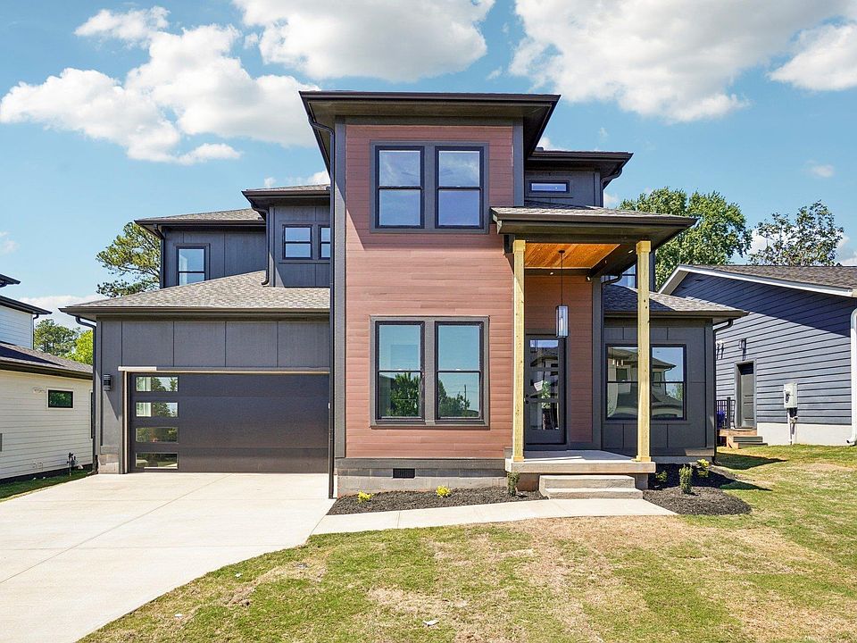 1st image of 44 Village Crest Dr