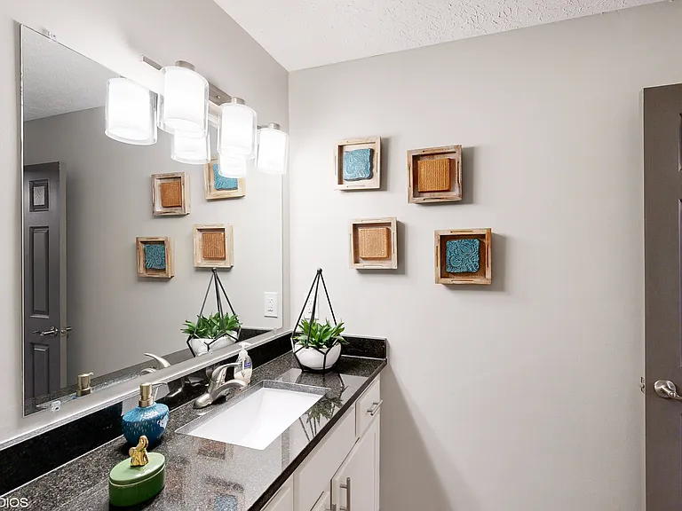 Springburne at Polaris Apartments — Photo 22