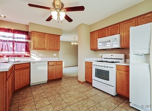 3rd image of 1006 S Mission Blvd