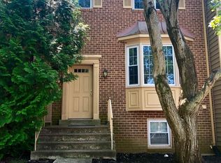 2705 Shawn Leigh Dr, Vienna, VA 22181